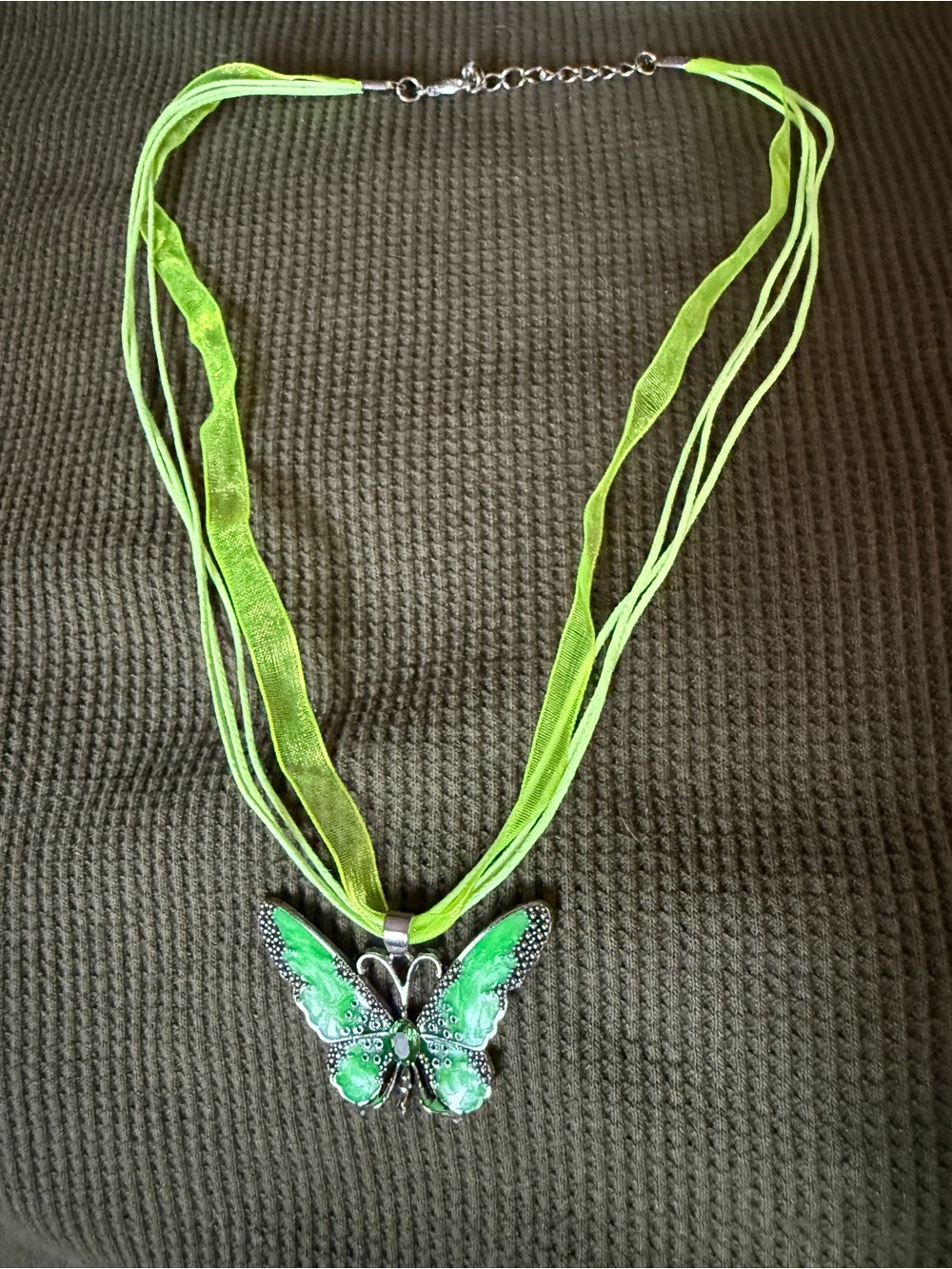 Green Butterfly Pendant Necklace - Women's Fashion Jewelry